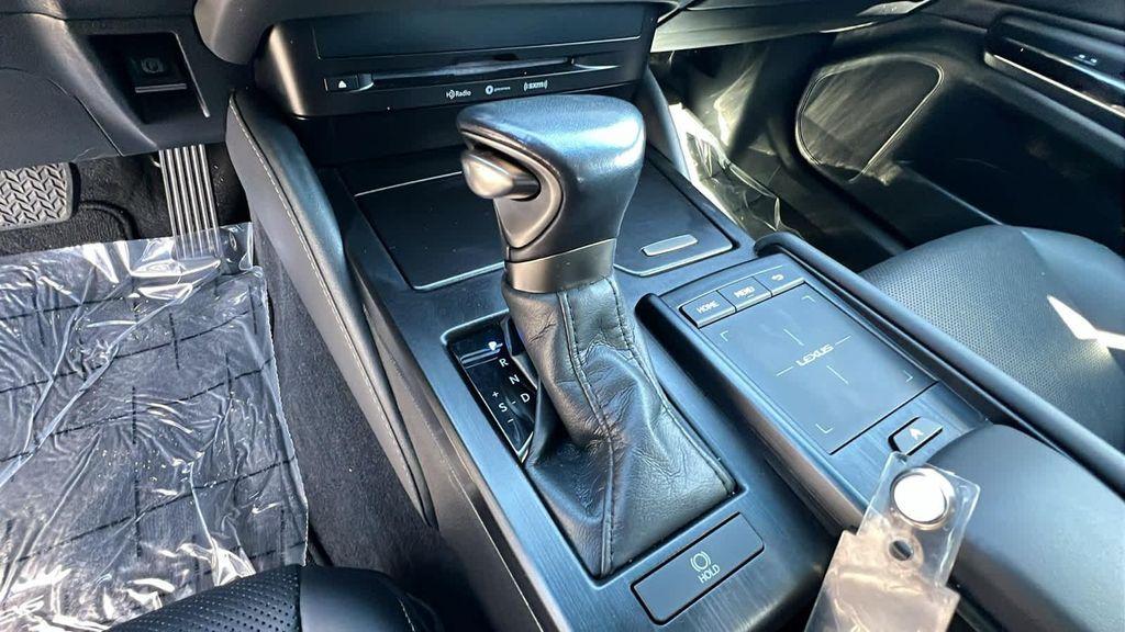 used 2022 Lexus ES 350 car, priced at $32,995