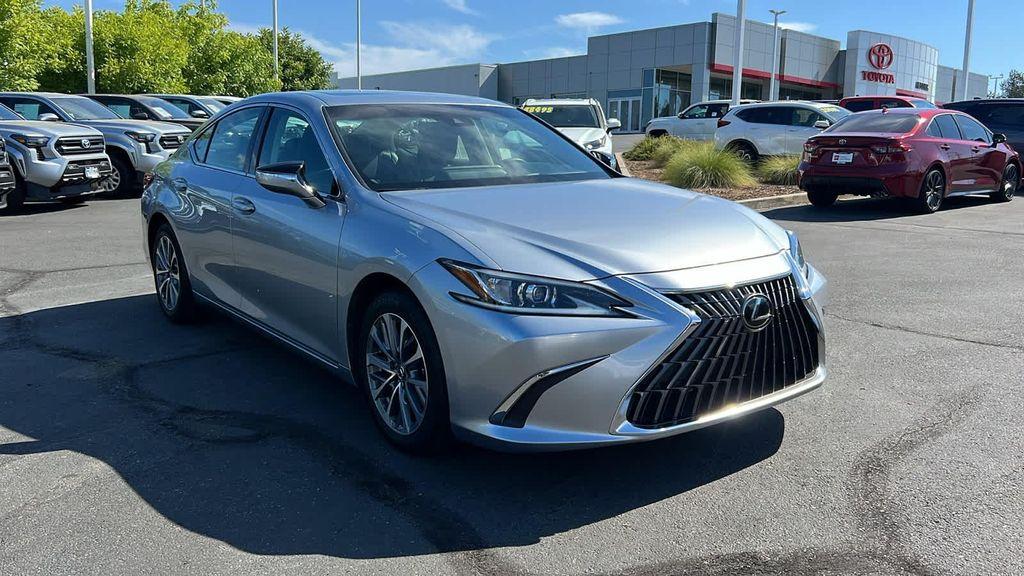 used 2022 Lexus ES 350 car, priced at $32,995