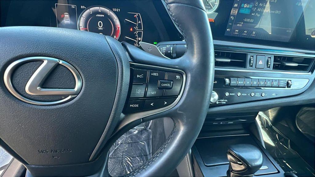 used 2022 Lexus ES 350 car, priced at $32,995