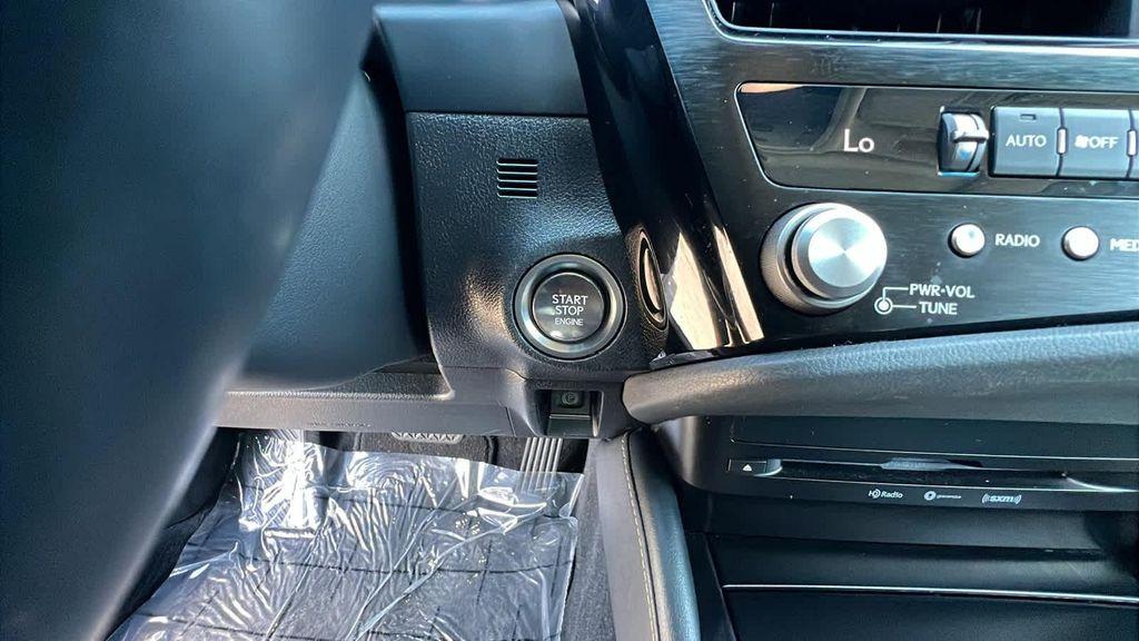 used 2022 Lexus ES 350 car, priced at $32,995