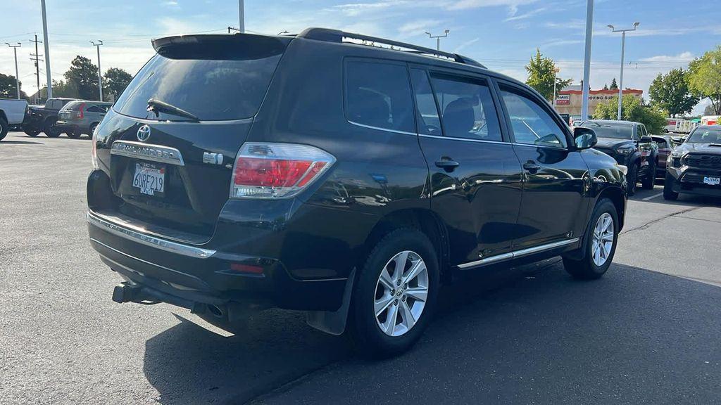 used 2012 Toyota Highlander Hybrid car, priced at $12,780