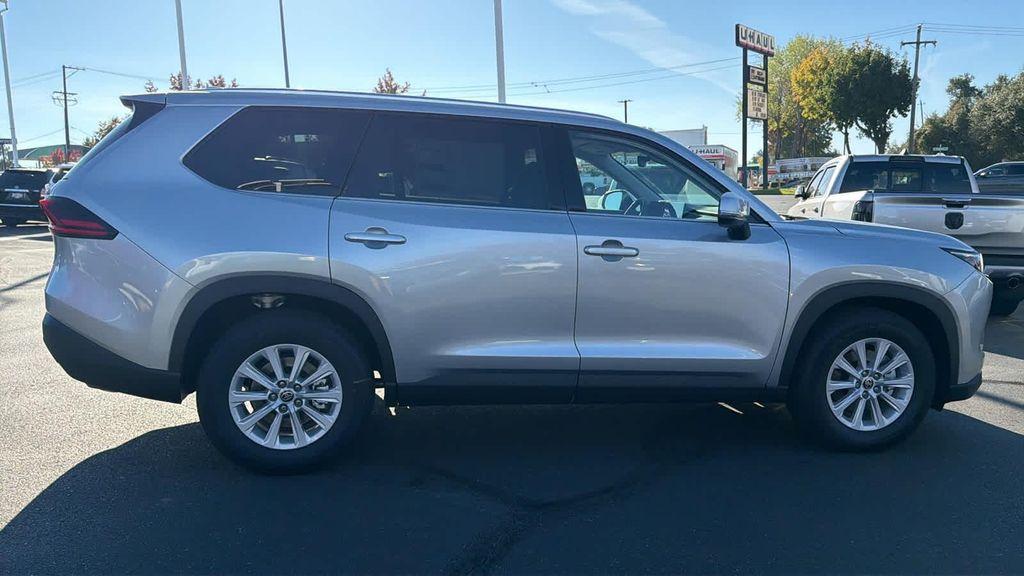 new 2026 Toyota Grand Highlander car, priced at $44,472