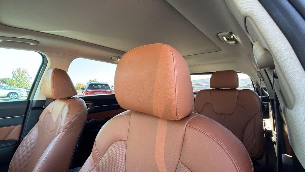 used 2021 Kia Sorento car, priced at $26,995