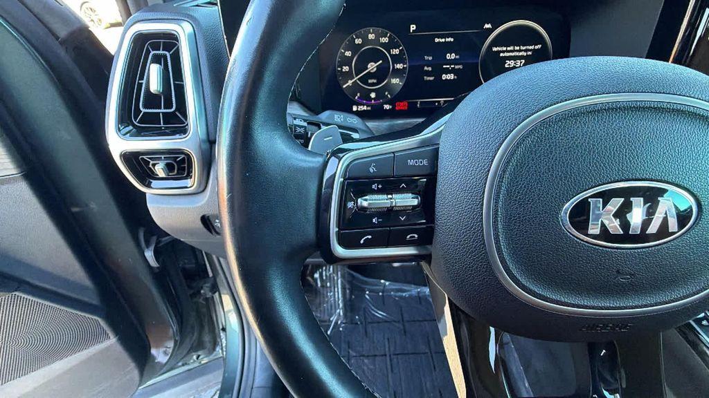 used 2021 Kia Sorento car, priced at $26,995