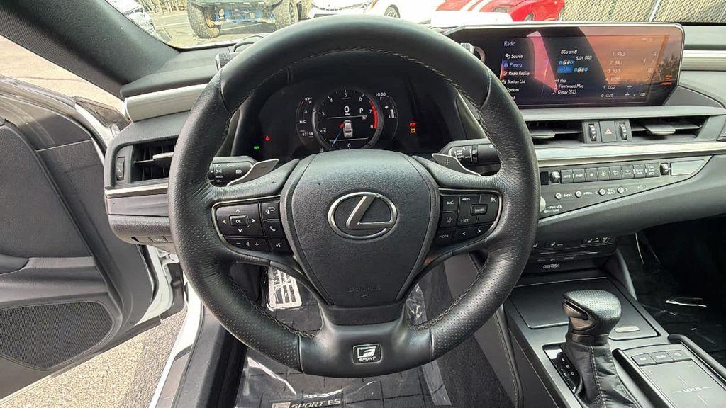 used 2021 Lexus ES 350 car, priced at $32,995
