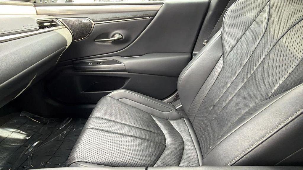 used 2021 Lexus ES 350 car, priced at $32,995