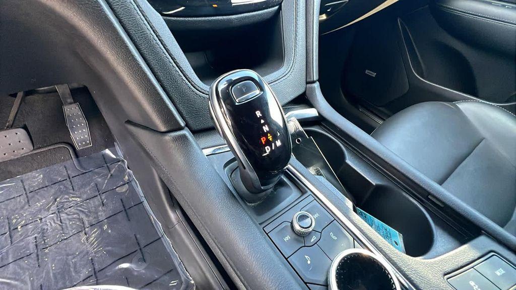 used 2022 Cadillac XT5 car, priced at $33,775