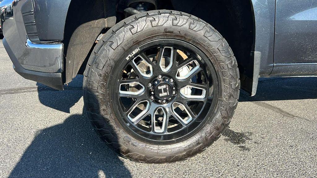 used 2022 Chevrolet Silverado 1500 car, priced at $31,560