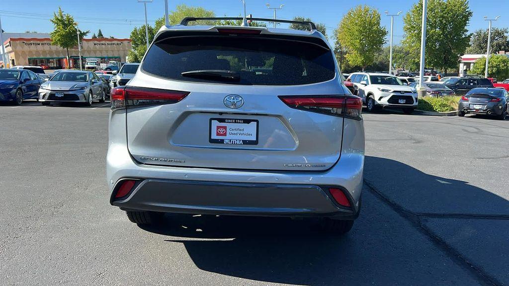 used 2023 Toyota Highlander car, priced at $42,495