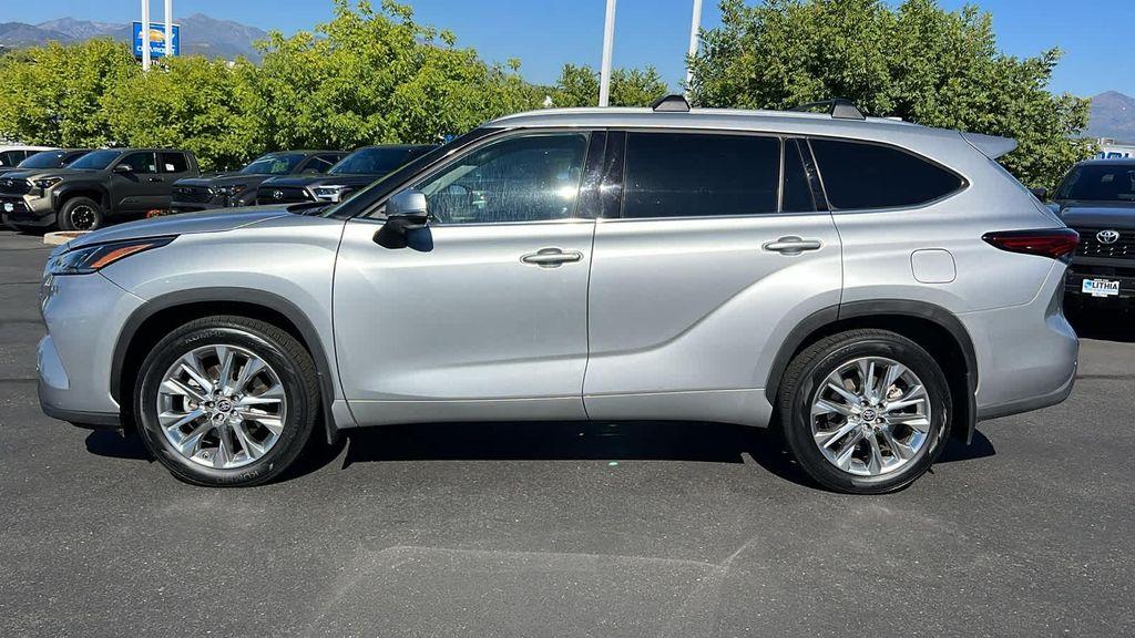 used 2023 Toyota Highlander car, priced at $42,495