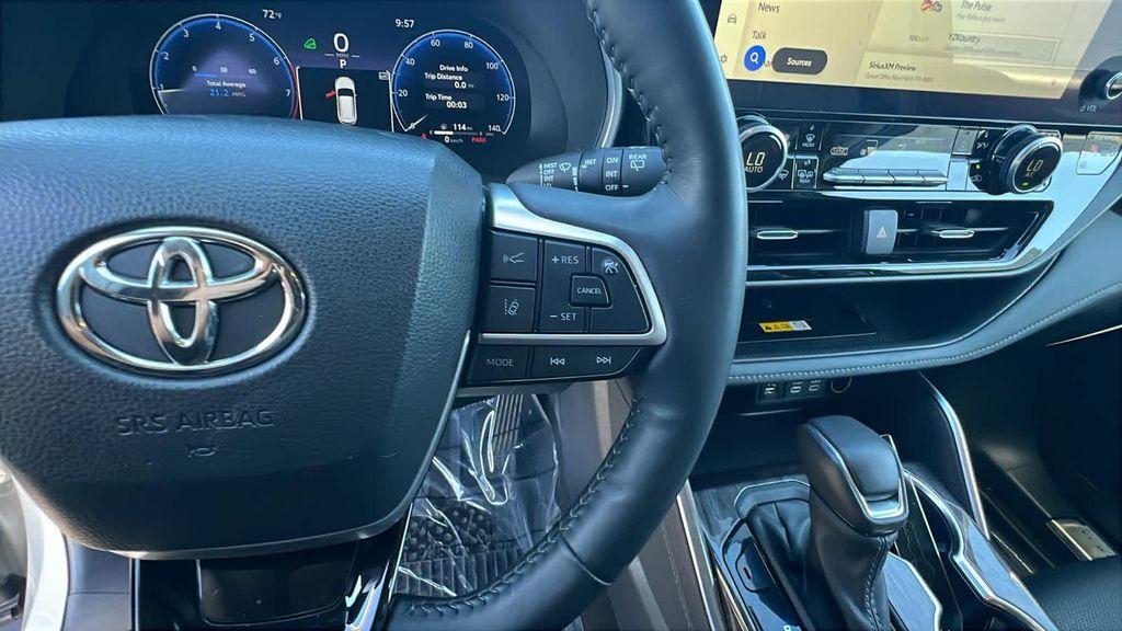 used 2023 Toyota Highlander car, priced at $42,495