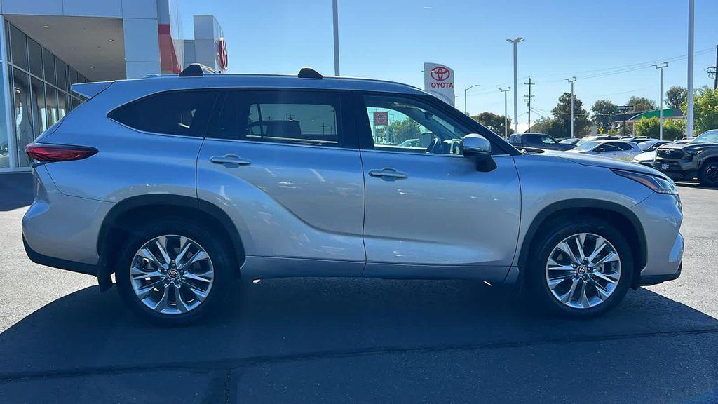 used 2023 Toyota Highlander car, priced at $42,495