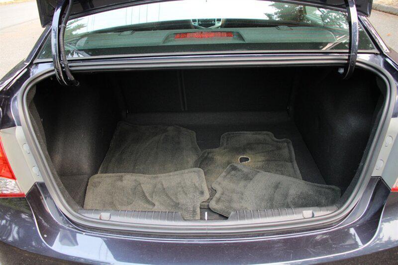 used 2014 Chevrolet Cruze car, priced at $7,995