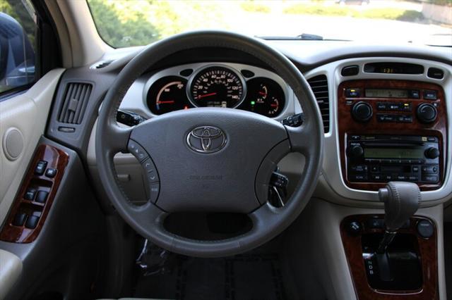 used 2007 Toyota Highlander Hybrid car, priced at $6,995