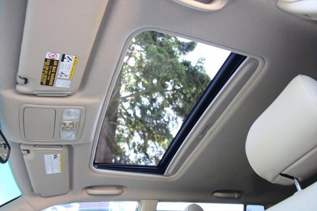 used 2007 Toyota Highlander Hybrid car, priced at $6,995