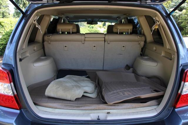used 2007 Toyota Highlander Hybrid car, priced at $6,995