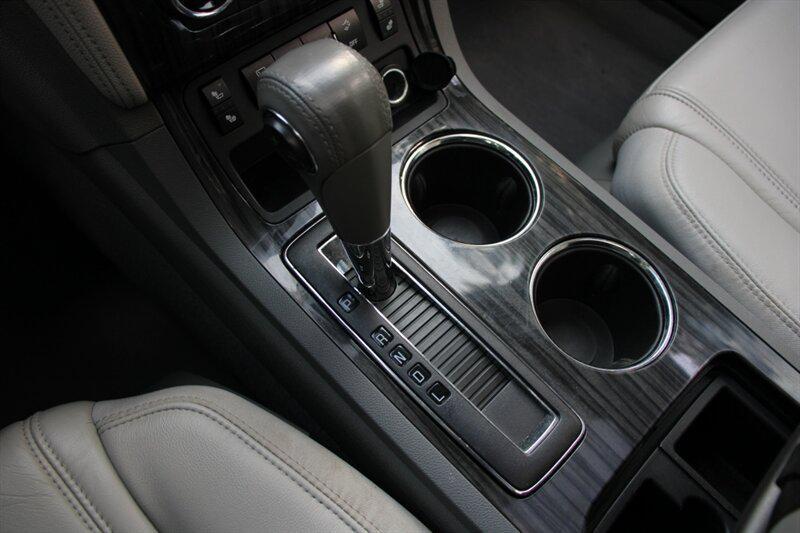 used 2014 Chevrolet Traverse car, priced at $10,995