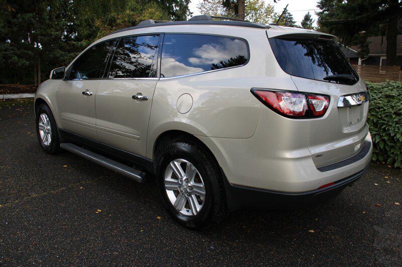 used 2014 Chevrolet Traverse car, priced at $10,995