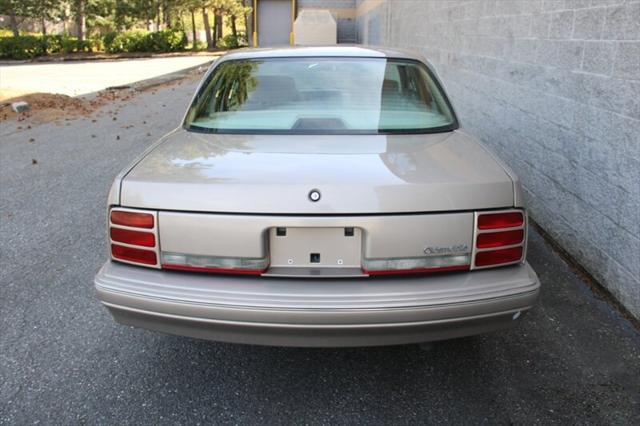 used 1996 Oldsmobile Cutlass Ciera car, priced at $4,995