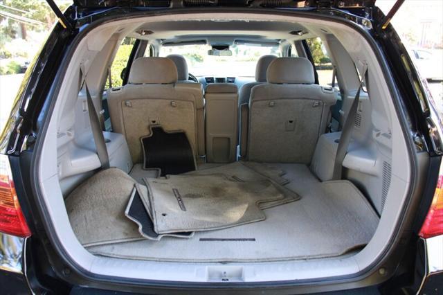 used 2008 Toyota Highlander car, priced at $11,623