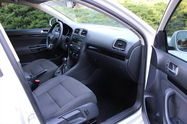 used 2013 Volkswagen Jetta SportWagen car, priced at $9,499