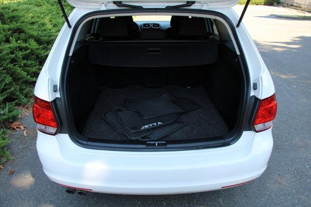 used 2013 Volkswagen Jetta SportWagen car, priced at $9,499
