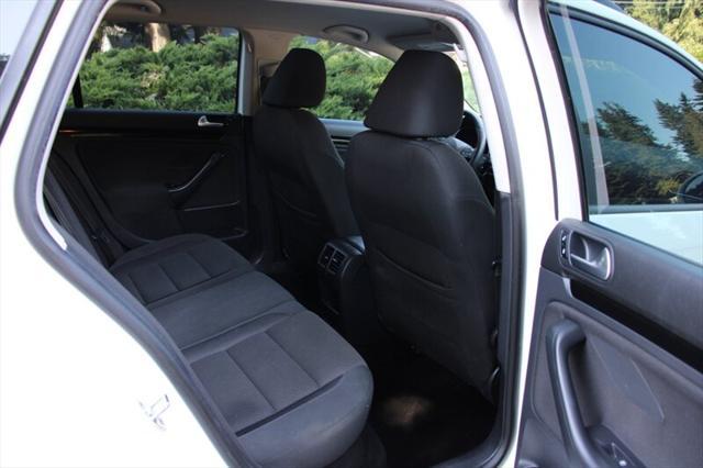 used 2013 Volkswagen Jetta SportWagen car, priced at $9,499