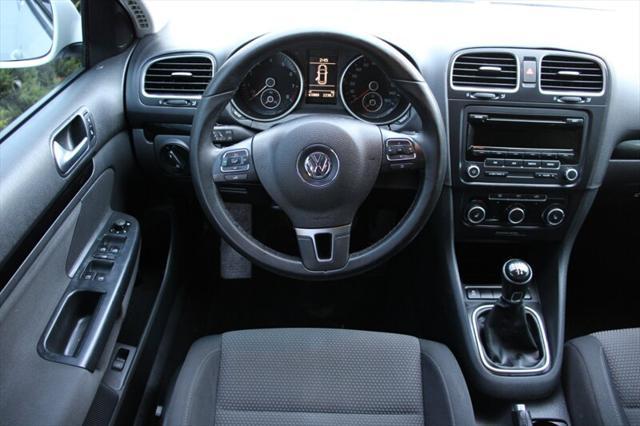 used 2013 Volkswagen Jetta SportWagen car, priced at $9,499