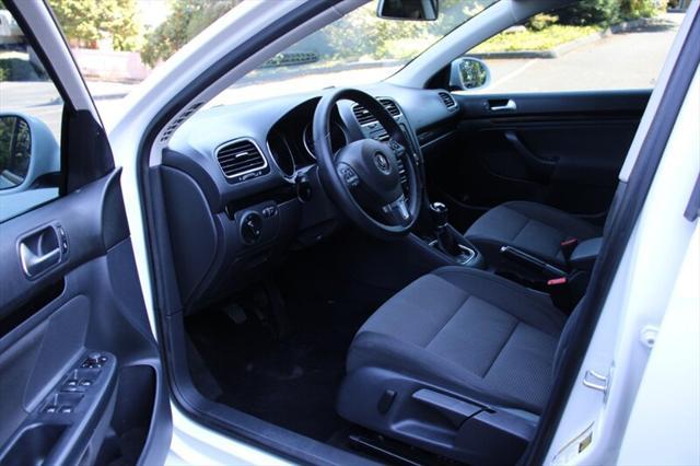 used 2013 Volkswagen Jetta SportWagen car, priced at $9,499