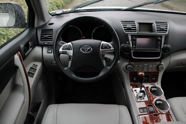 used 2013 Toyota Highlander car, priced at $12,912