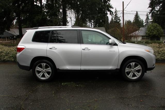 used 2013 Toyota Highlander car, priced at $12,912