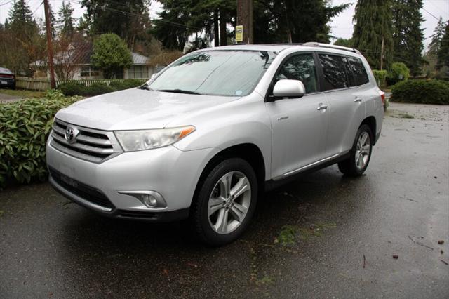 used 2013 Toyota Highlander car, priced at $12,912