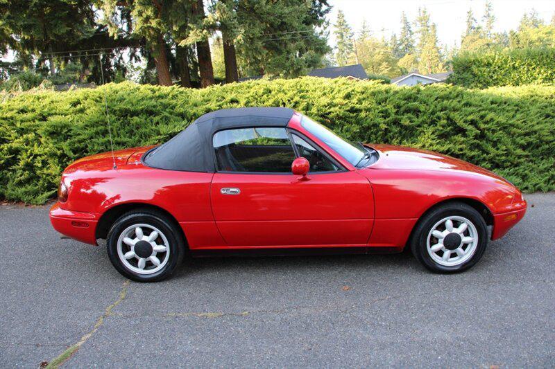 used 1990 Mazda MX-5 Miata car, priced at $10,995