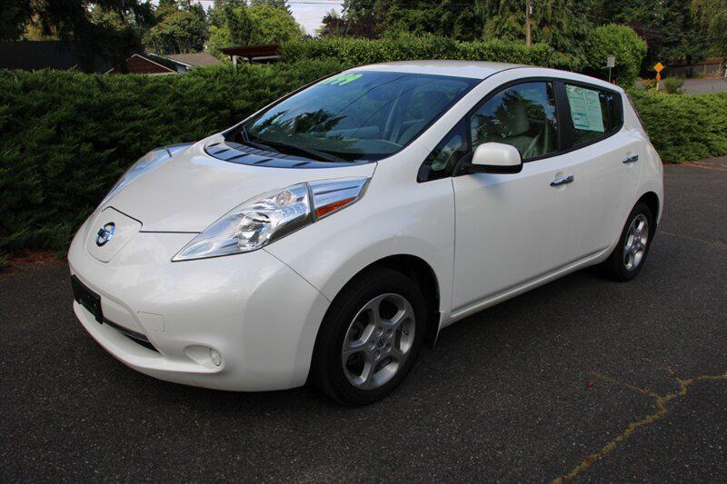 used 2013 Nissan Leaf car, priced at $2,999