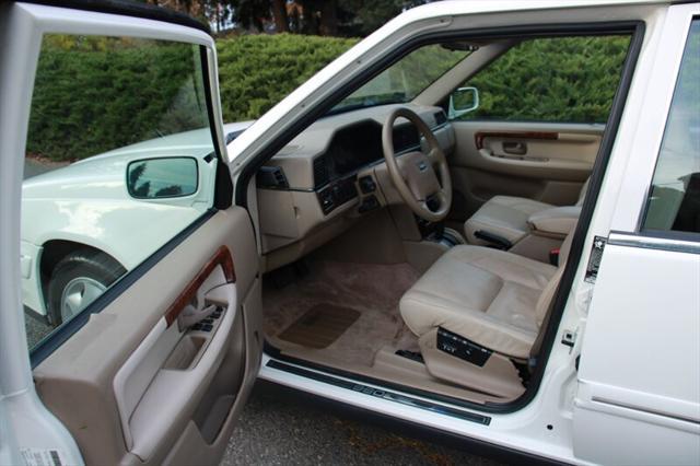 used 1995 Volvo 960 car, priced at $4,999