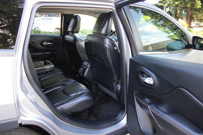 used 2014 Jeep Cherokee car, priced at $10,495