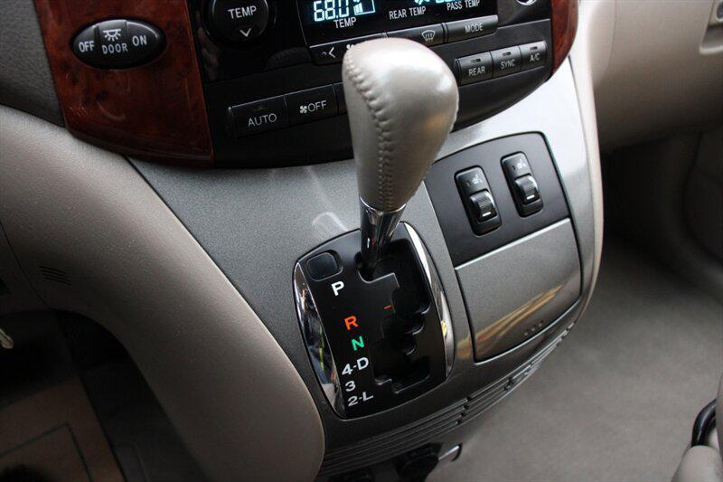 used 2004 Toyota Sienna car, priced at $7,995