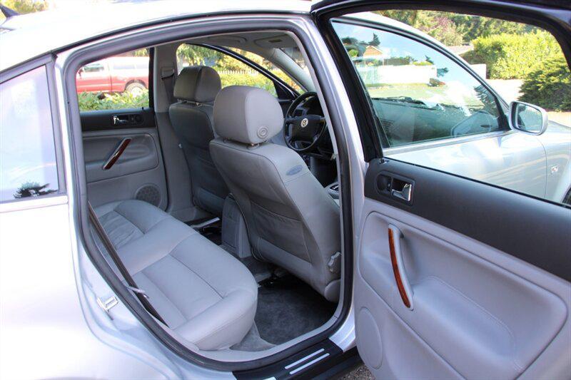 used 2002 Volkswagen Passat car, priced at $4,799