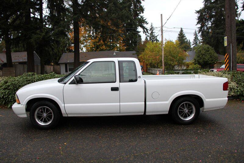 used 2002 GMC Sonoma car, priced at $7,899