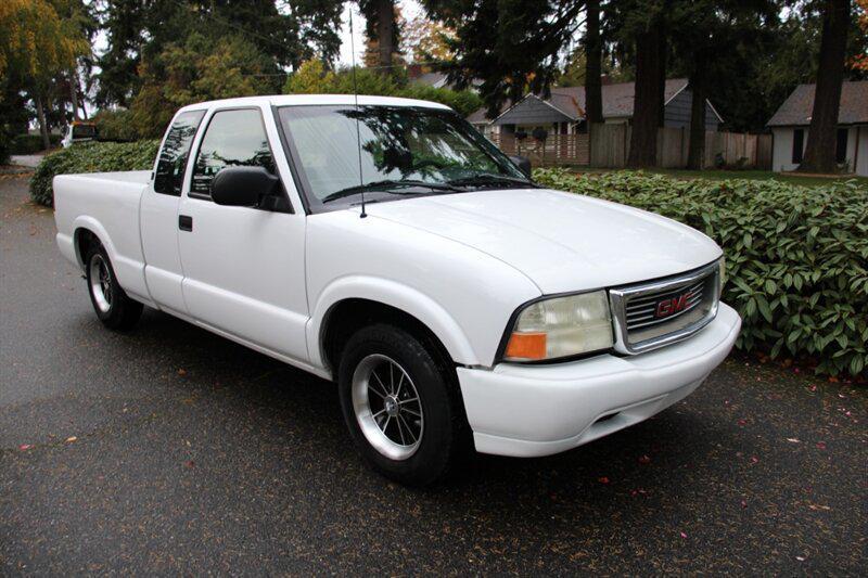 used 2002 GMC Sonoma car, priced at $7,899