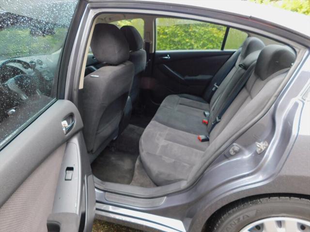 used 2009 Nissan Altima car, priced at $5,934
