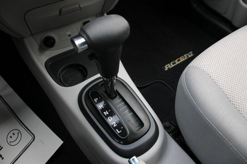 used 2009 Hyundai Accent car, priced at $5,499