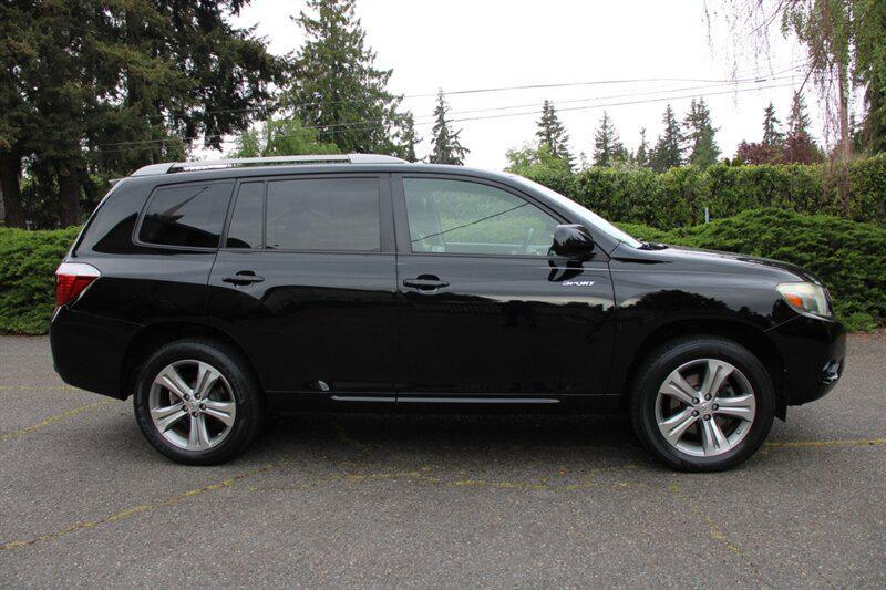used 2009 Toyota Highlander car, priced at $9,995
