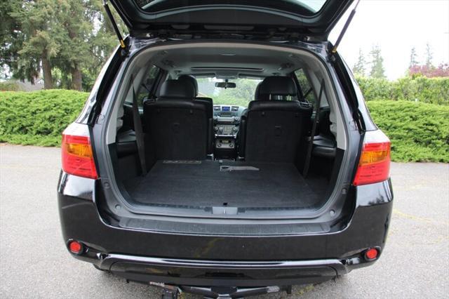 used 2009 Toyota Highlander car, priced at $11,995