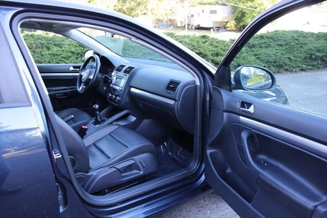 used 2010 Volkswagen Jetta car, priced at $5,699