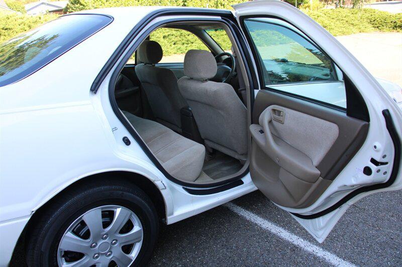 used 2001 Toyota Camry car, priced at $5,499