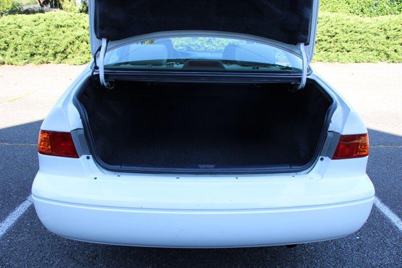 used 2001 Toyota Camry car, priced at $5,499