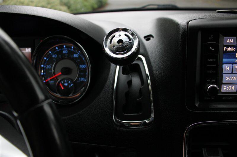 used 2014 Chrysler Town & Country car, priced at $6,499