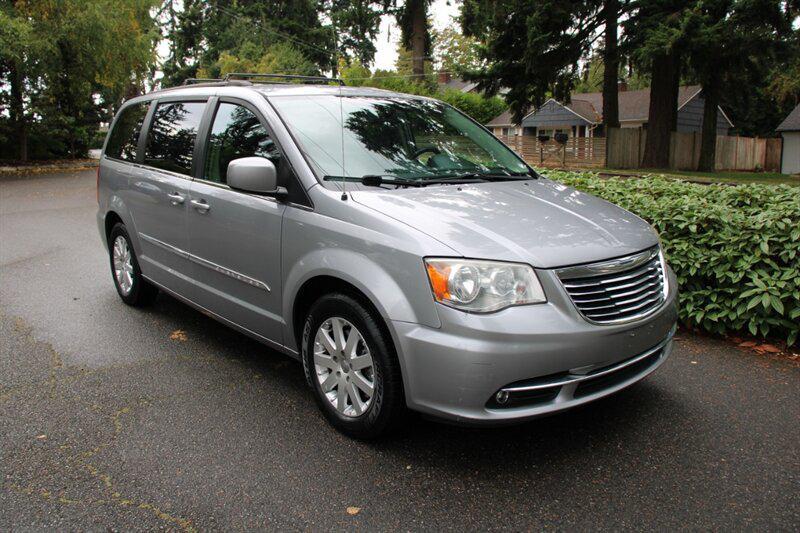 used 2014 Chrysler Town & Country car, priced at $6,499