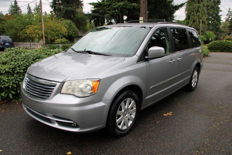 used 2014 Chrysler Town & Country car, priced at $6,499